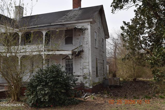 519 Church Street, Fairfield, NC 27826