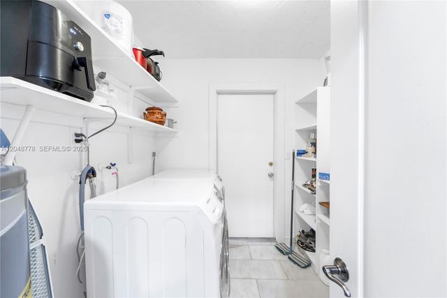 1759 W Mowry Court, Homestead, FL 33030