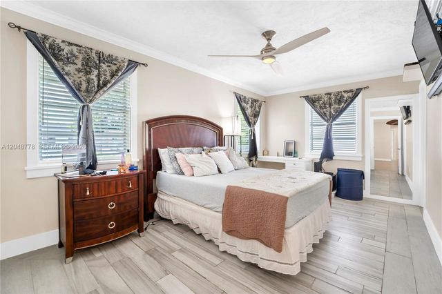 1759 W Mowry Court, Homestead, FL 33030