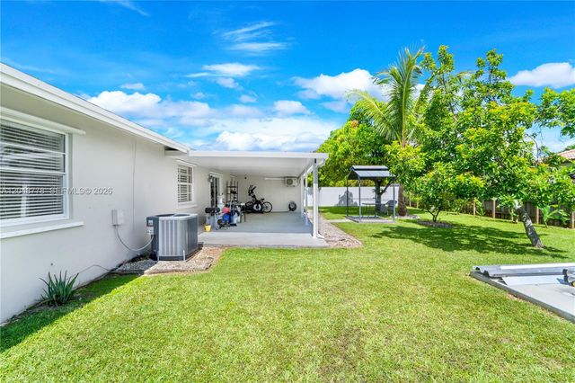 1759 W Mowry Court, Homestead, FL 33030