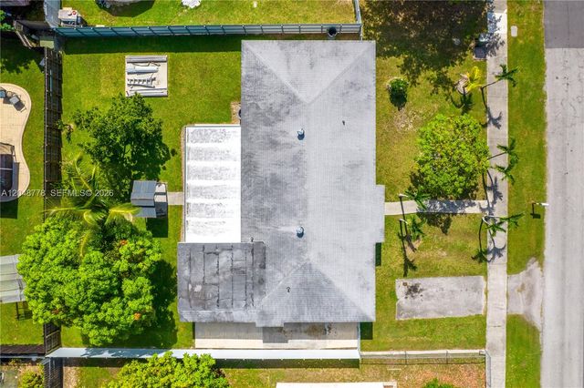 1759 W Mowry Court, Homestead, FL 33030