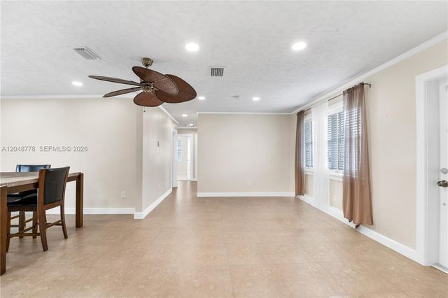1759 W Mowry Court, Homestead, FL 33030