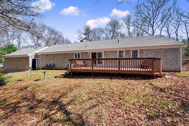 113 Captain Jacs Rd, Barnstable, MA 02632