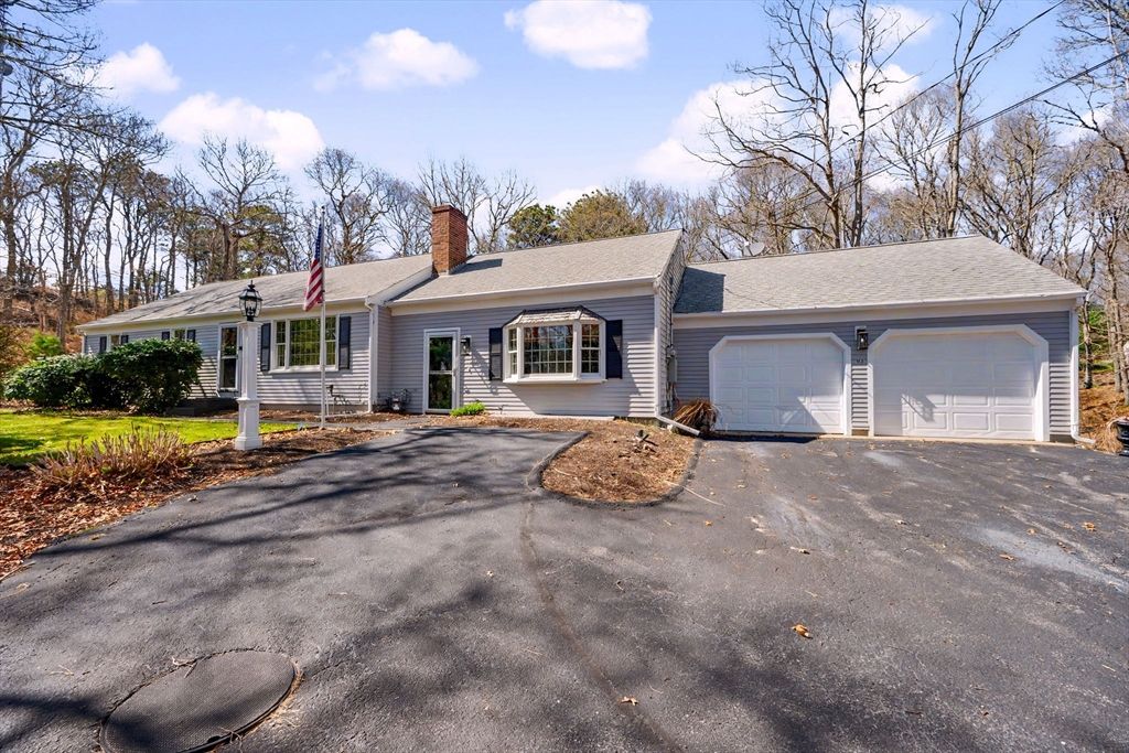113 Captain Jacs Rd, Barnstable, MA 02632