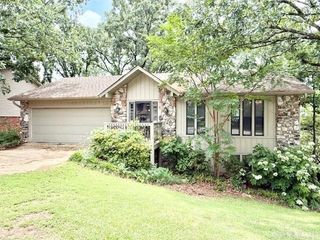 12301 Pleasant Forest Drive, Little Rock, AR 72212