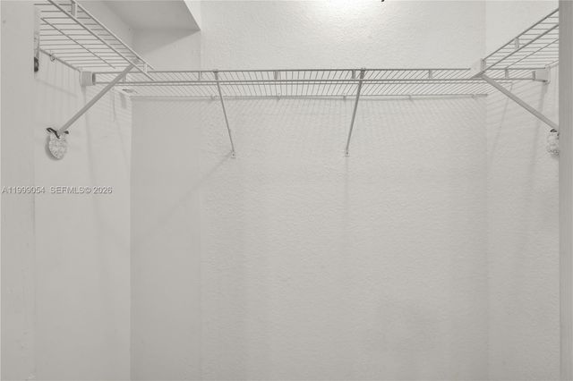 15570 SW 105th Ln 1717, Miami, FL 33196