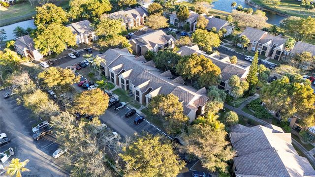 15570 SW 105th Ln 1717, Miami, FL 33196