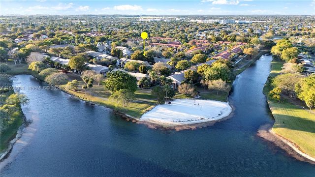 15570 SW 105th Ln 1717, Miami, FL 33196