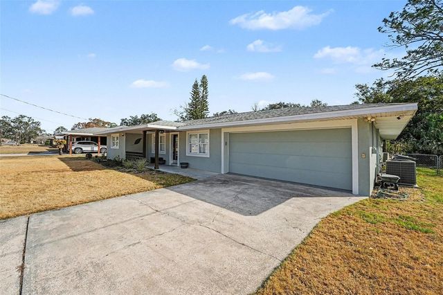 5811 LAKE BREEZE AVENUE, Lakeland, FL 33809
