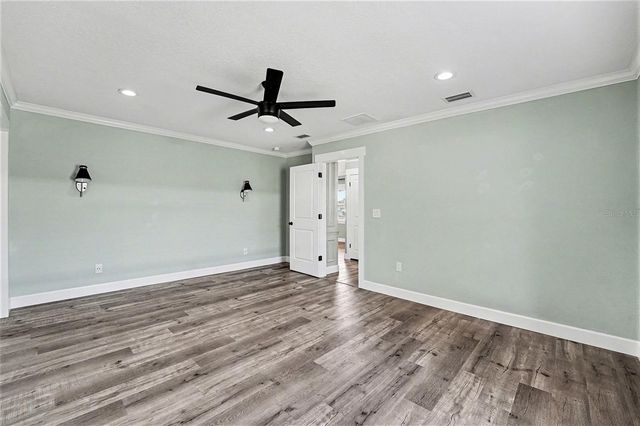 5811 LAKE BREEZE AVENUE, Lakeland, FL 33809