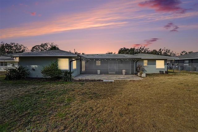 5811 LAKE BREEZE AVENUE, Lakeland, FL 33809