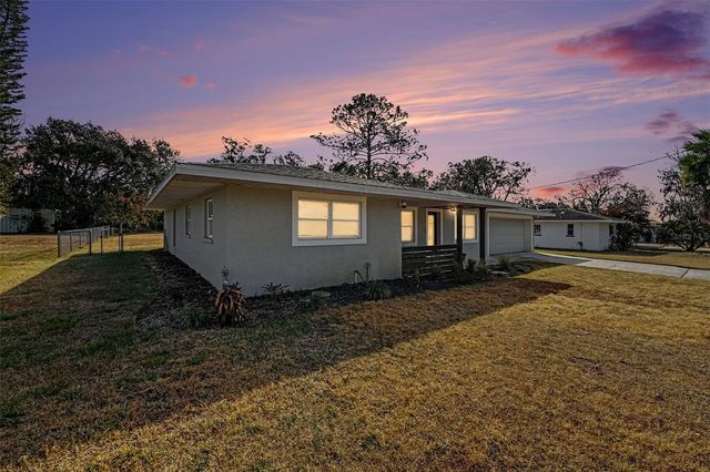 5811 LAKE BREEZE AVENUE, Lakeland, FL 33809