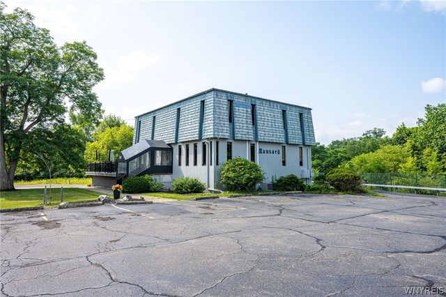 3290 California Road, Orchard Park, NY 14127