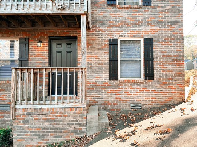 470 Martha Ln Apt B, Clarksville, TN 37043