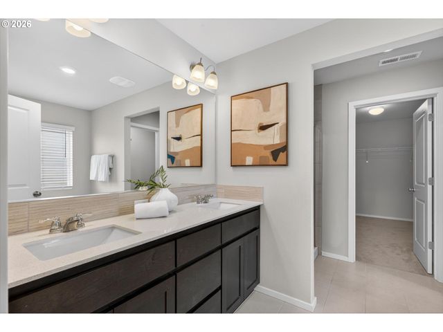 16132 Nw PRISTINE Ln, Portland, OR 97229