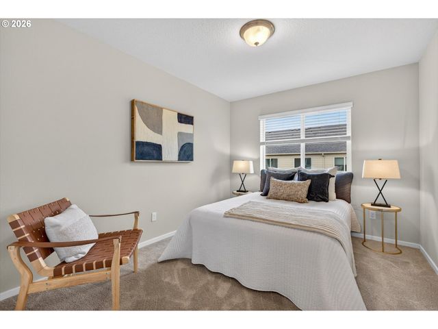 16132 Nw PRISTINE Ln, Portland, OR 97229