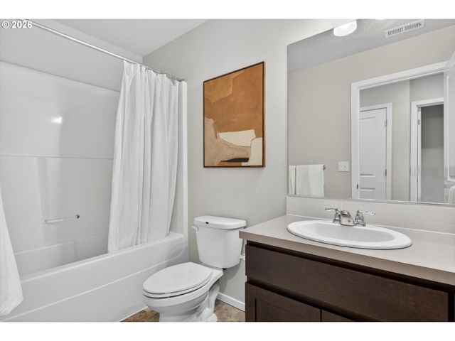 16132 Nw PRISTINE Ln, Portland, OR 97229