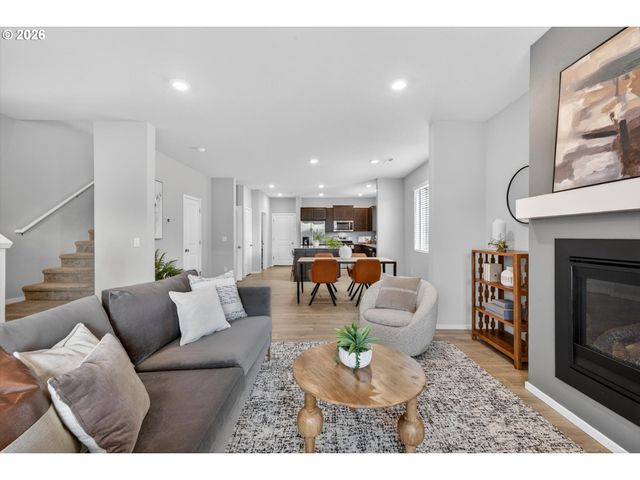 16132 Nw PRISTINE Ln, Portland, OR 97229