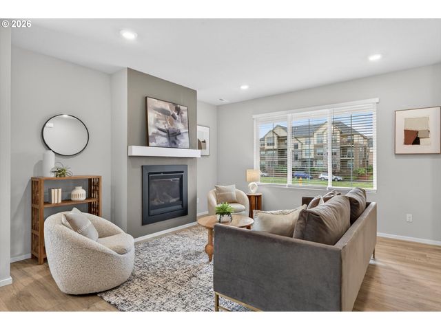 16132 Nw PRISTINE Ln, Portland, OR 97229