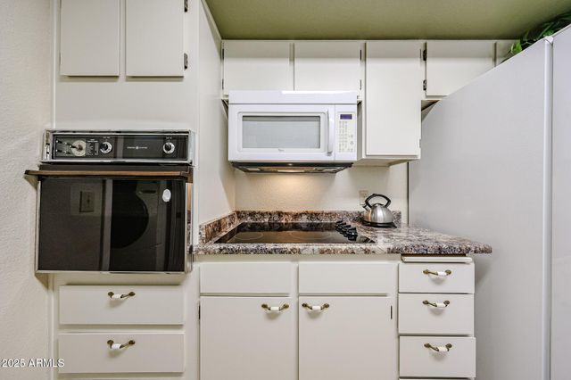 600 Leisure World --, Mesa, AZ 85206