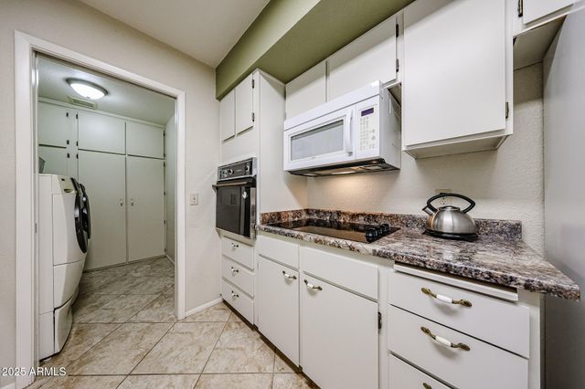 600 Leisure World --, Mesa, AZ 85206