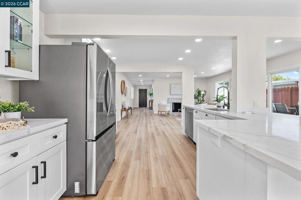 Image 15 of property listing at 2697 Mayfair, Concord, CA 94520