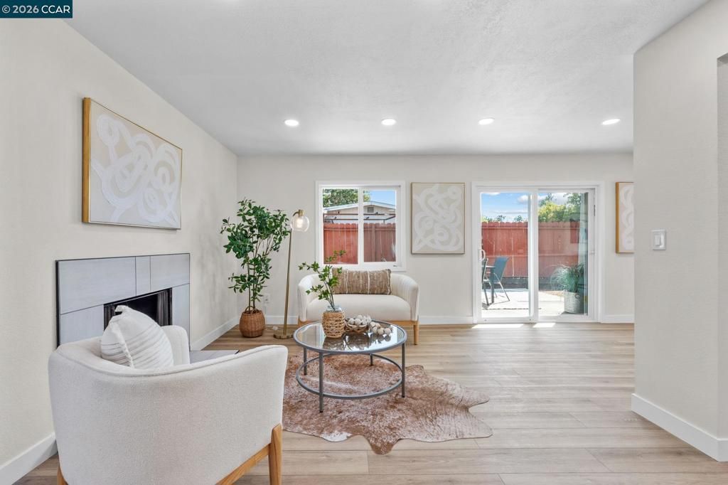 Image 9 of property listing at 2697 Mayfair, Concord, CA 94520
