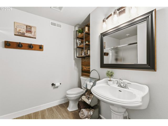 38622 Ne 25TH St, Washougal, WA 98671