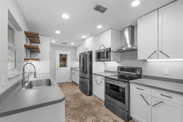 6049 Stratton RD, Fort Myers, FL 33905