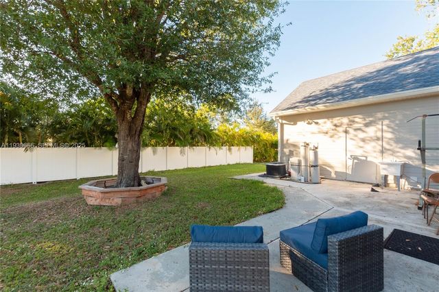 6049 Stratton RD, Fort Myers, FL 33905