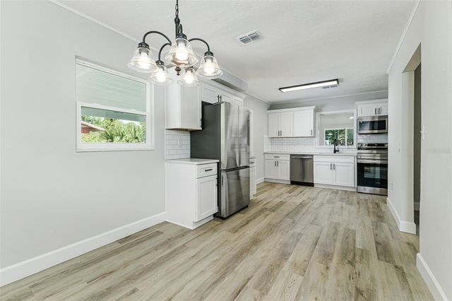 2606 HIGHLAND AVENUE, Plant City, FL 33563