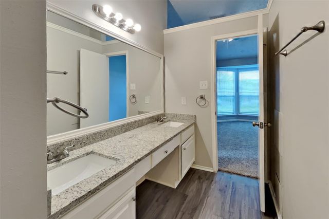 2010 Creekshire Drive, Sugar Land, TX 77478