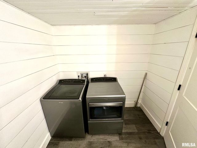 28 Jacobs Lane, Jacksonville, IL 62650