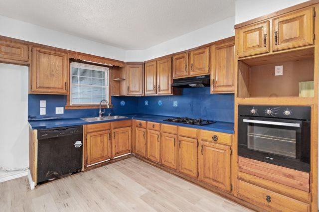 2413 Mckee Drive, Orange, TX 77630