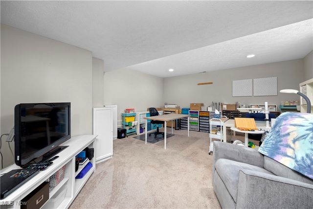 4201 Meadow Lark Drive, Lorain, OH 44053