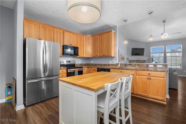 4201 Meadow Lark Drive, Lorain, OH 44053