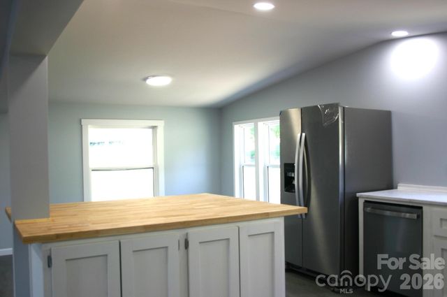 2295 Shady Grove Road, Connelly Springs, NC 28612