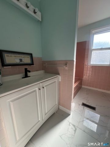 352 Wilmot Avenue 2, Bridgeport, CT 06607