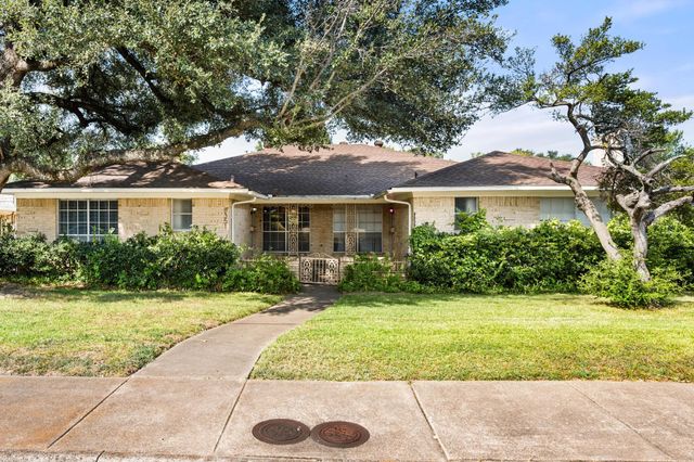 8351 Lullwater Drive, Dallas, TX 75218