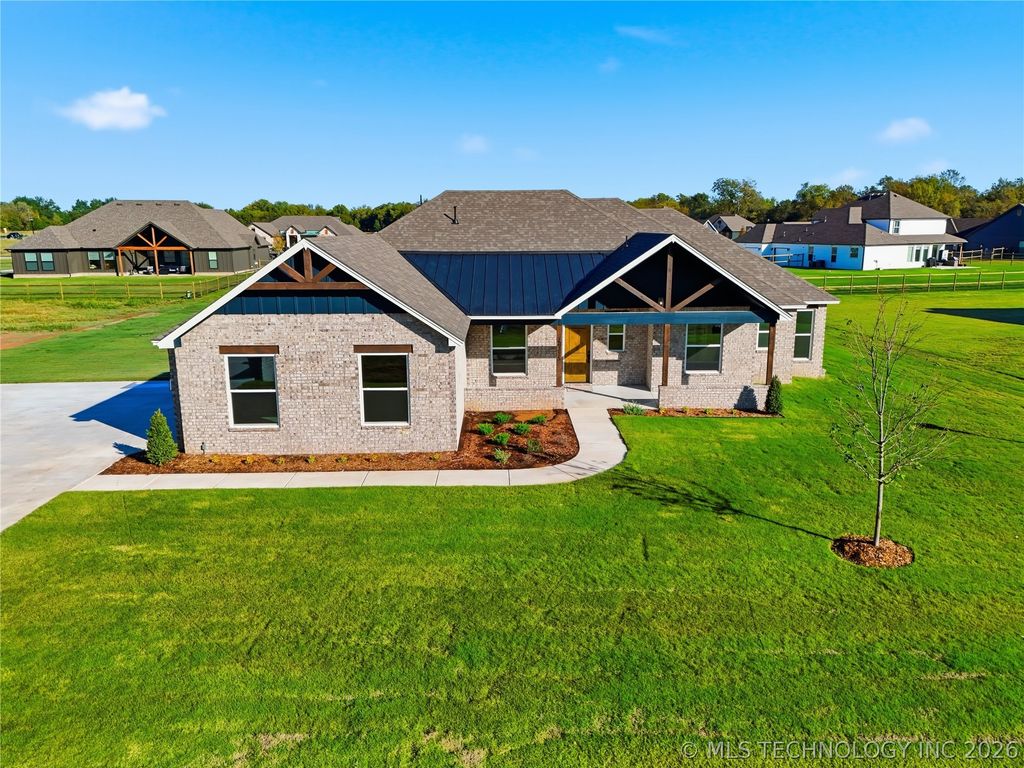 16315 E 101st Street North, Owasso, OK 74055