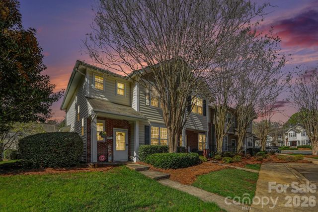 8411 Chaceview Court, Charlotte, NC 28269