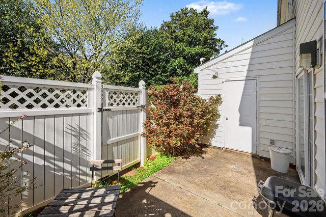 8411 Chaceview Court, Charlotte, NC 28269