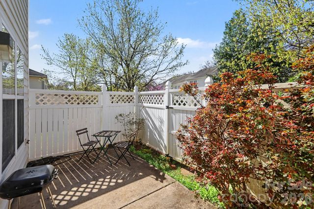 8411 Chaceview Court, Charlotte, NC 28269