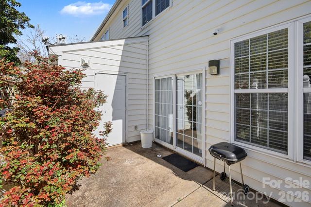 8411 Chaceview Court, Charlotte, NC 28269