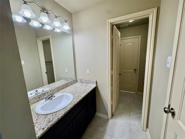 10800 Aurora Drive, Waco, TX 76708