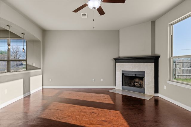 10800 Aurora Drive, Waco, TX 76708