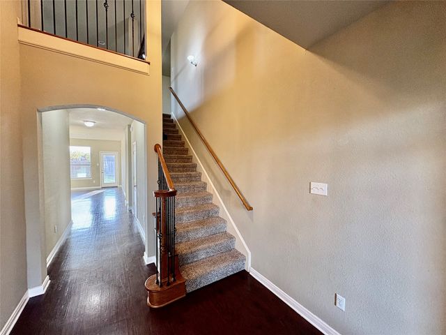 10800 Aurora Drive, Waco, TX 76708