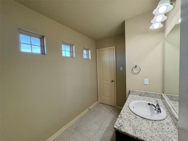 10800 Aurora Drive, Waco, TX 76708