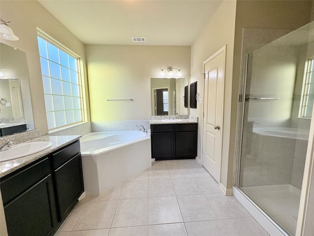 10800 Aurora Drive, Waco, TX 76708