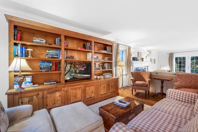 45 Quogue Street, Quogue, NY 11959